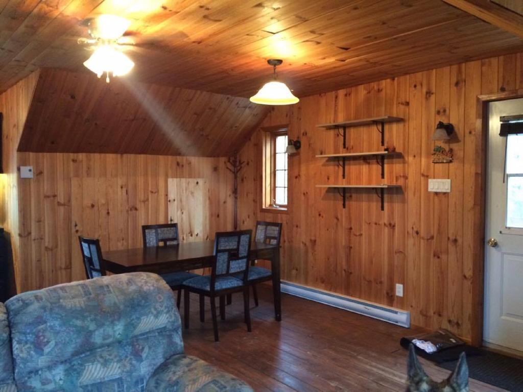 Le Chalet Apartment Шауиниган Екстериор снимка